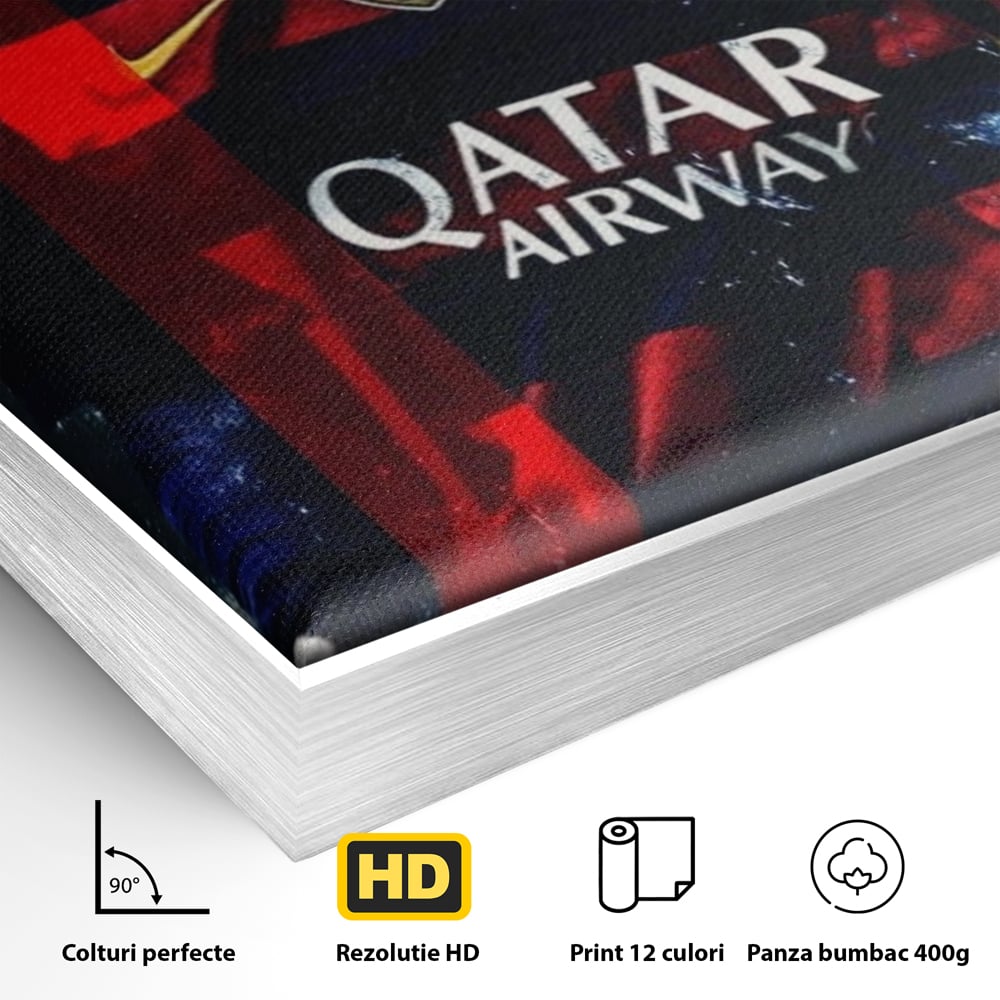 Detaliu al suprafetei: tablou canvas cu fotbalistul messi, in rama de aluminiu argintiu